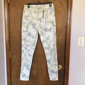 Skinny girl Paul high rise skinny tie dye print jean size 6 / 28